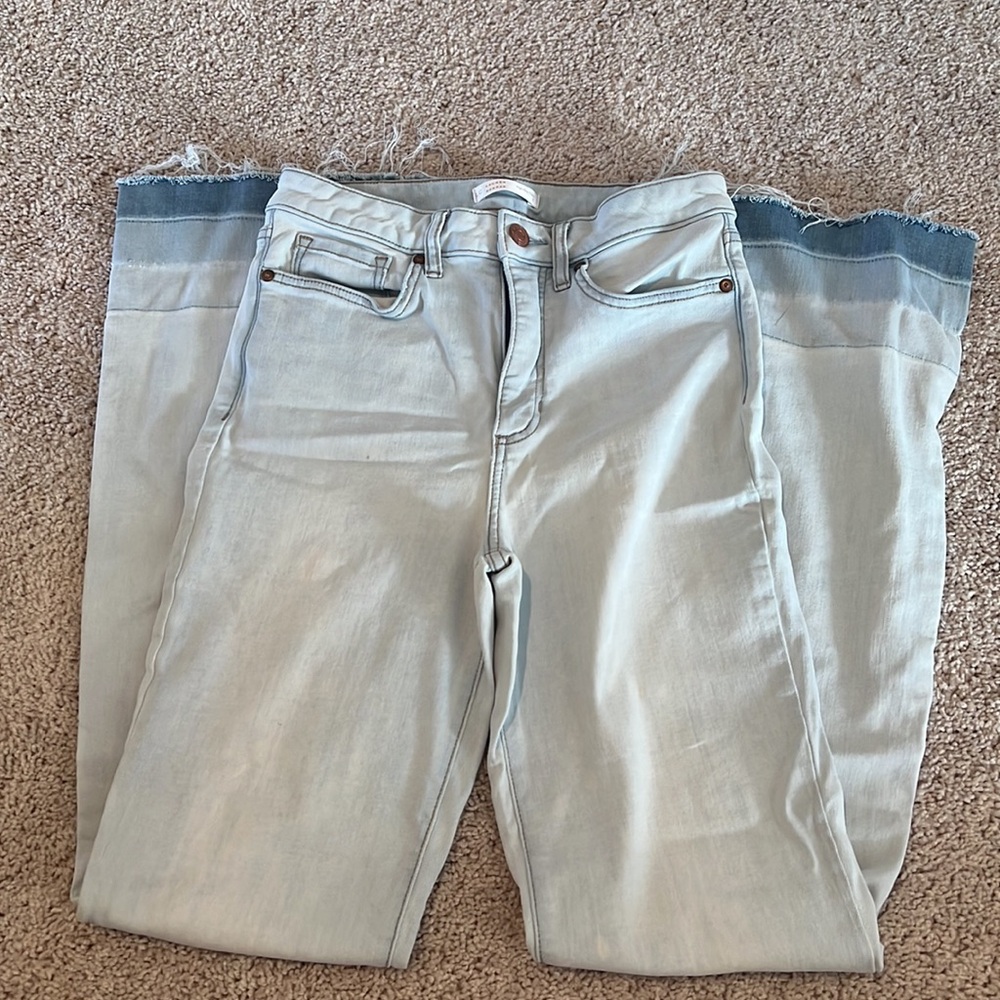 High Rise Flare Jeans - Picture 5 of 6